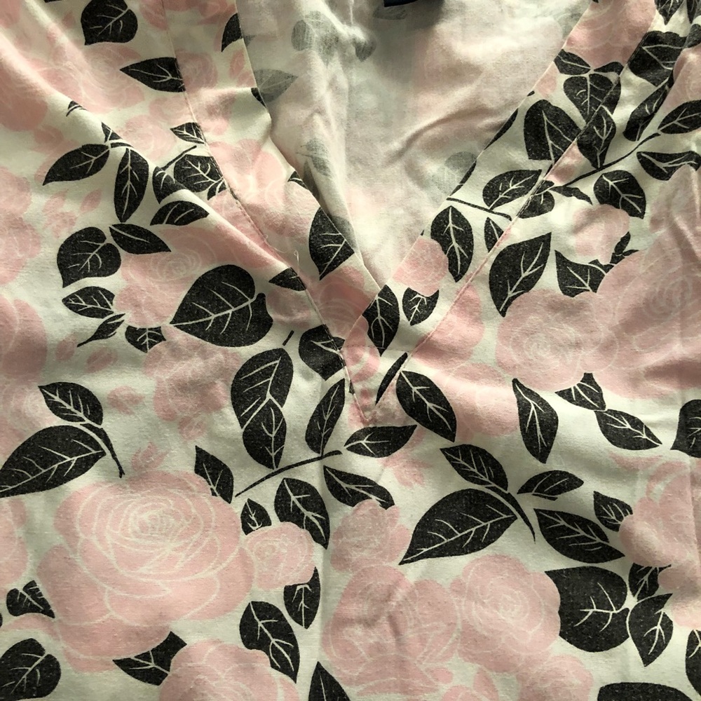 Uniform top